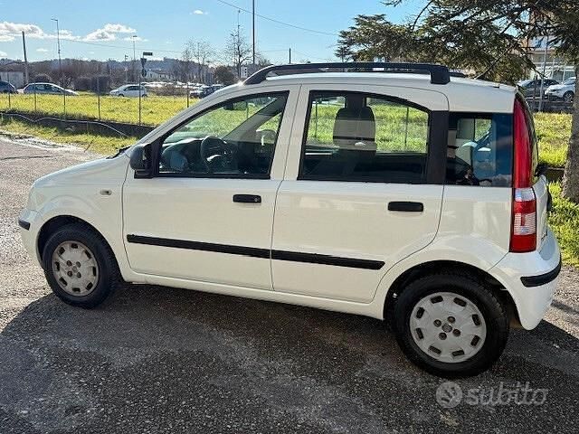 Usata Fiat Panda Dynamic 69 CV (50 kW) 2011 Bianco Utilitaria