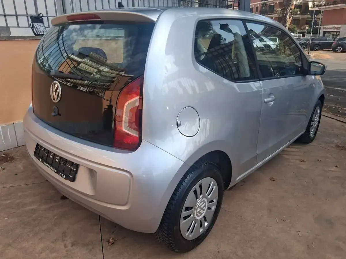Usata VW up! move up! 60 CV (44 kW) 2014 Argento Utilitaria