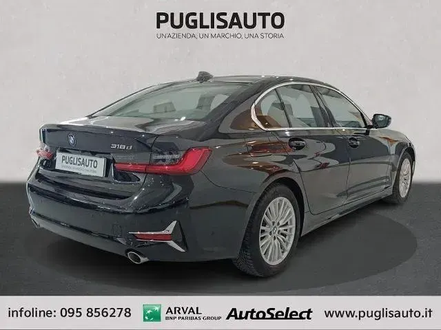Usata BMW 318 Luxury Line 150 CV (110 kW) 2021 Blu Berlina