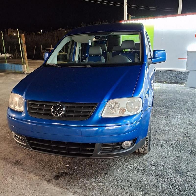 Usata VW Caddy 109 CV (80 kW) 2008 Blu Monovolume