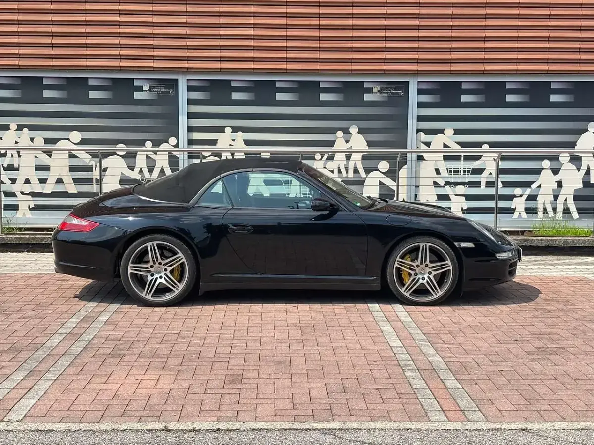 Usata Porsche 911 Carrera 4S Cabriolet 355 CV (261 kW) 2006 Nero Cabrio