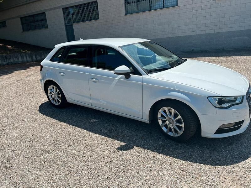 Usata Audi A3 Ambiente 110 CV (80 kW) 2015 Bianco Berlina