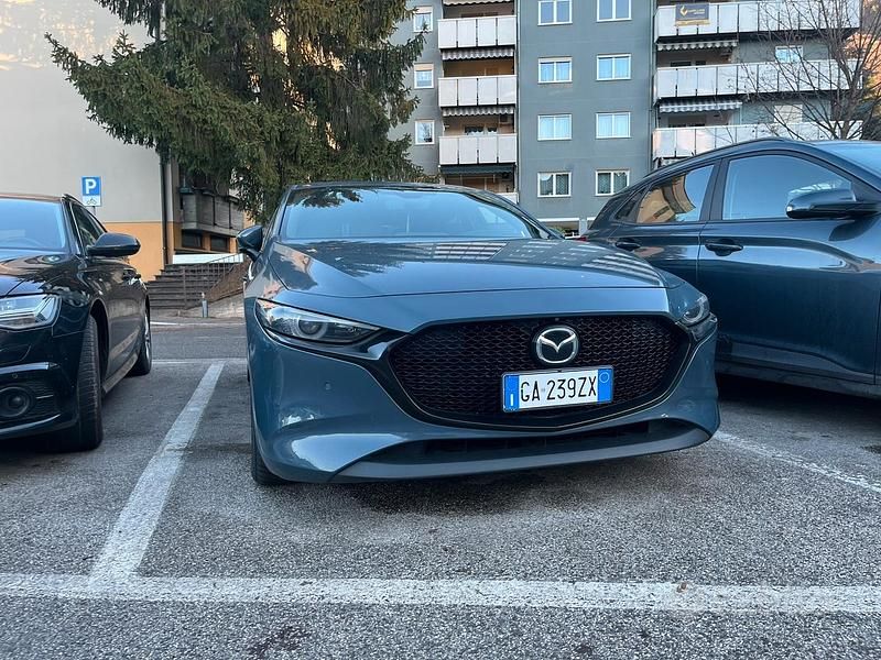 Usata Mazda 3 Exceed 116 CV (85 kW) 2020 Berlina
