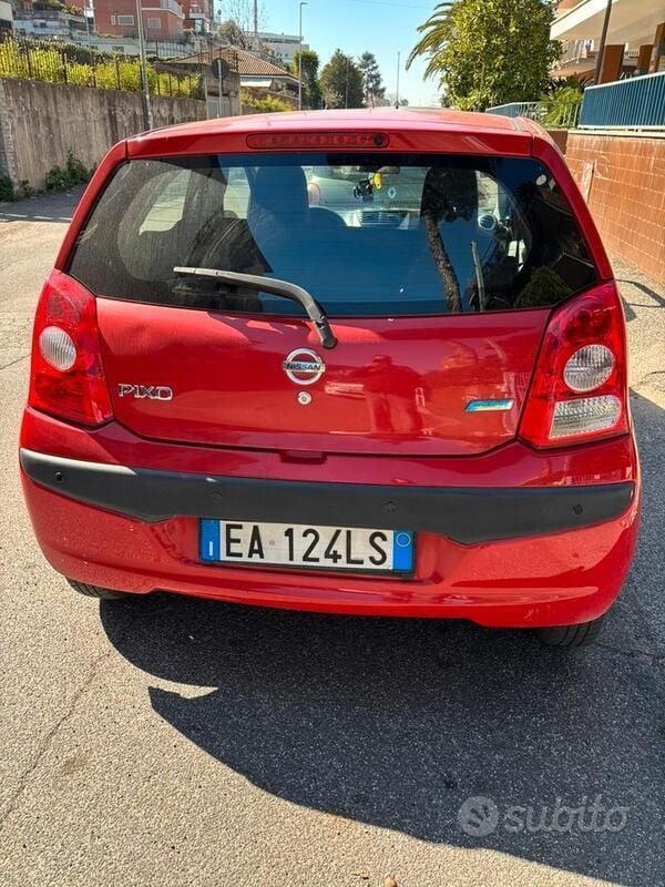 Usata Nissan Micra 86 CV (63 kW) 2010 Rosso Utilitaria
