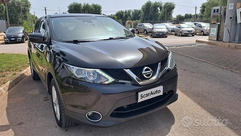Usata Nissan Qashqai Acenta 110 CV (80 kW) 2015 Nero SUV