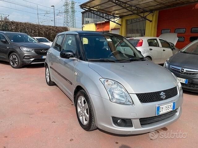 Usata Suzuki Swift GL 92 CV (67 kW) 2010 Grigio Utilitaria