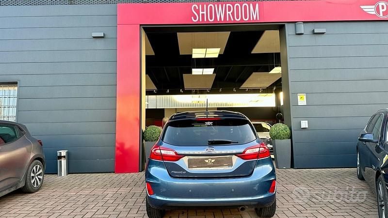 Usata Ford Fiesta Titanium 75 CV (55 kW) 2020 Blu/azzurro Berlina