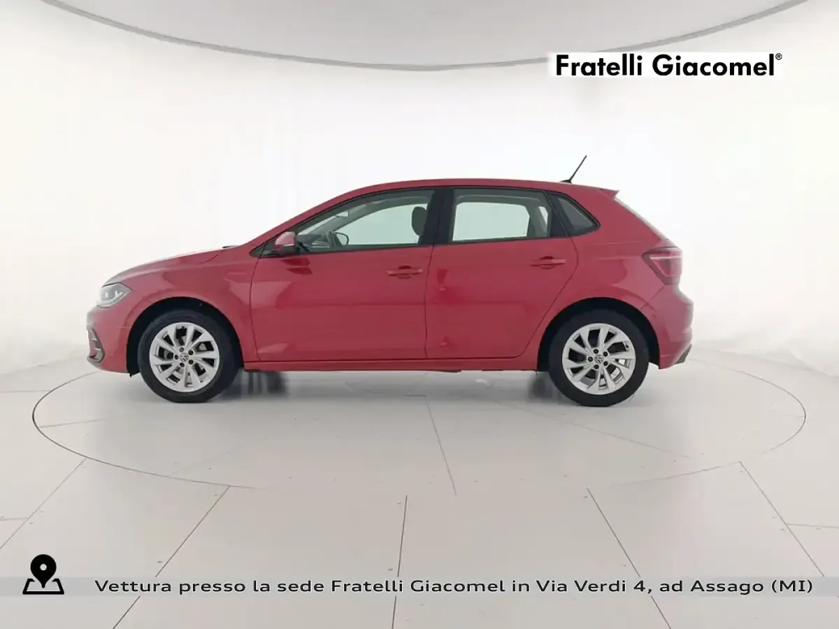 Käytetty VW Polo Style 95 HP (69 kW) 2022 Punainen Viistoperä