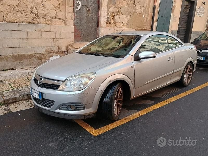 Usata Opel Astra Cabriolet 2007 Grigio Cabrio