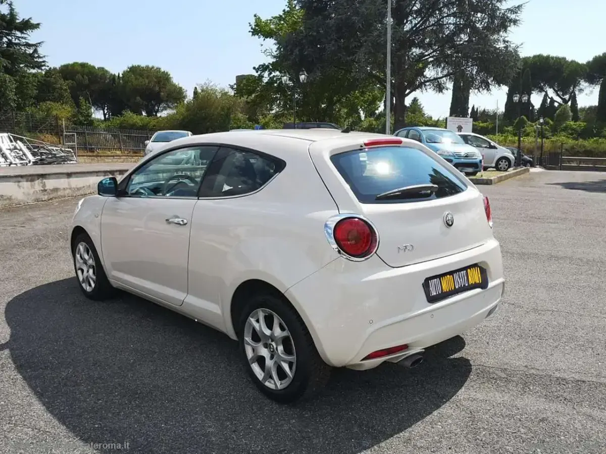Usata Alfa Romeo MiTo 77 CV (56 kW) 2016 Bianco Utilitaria