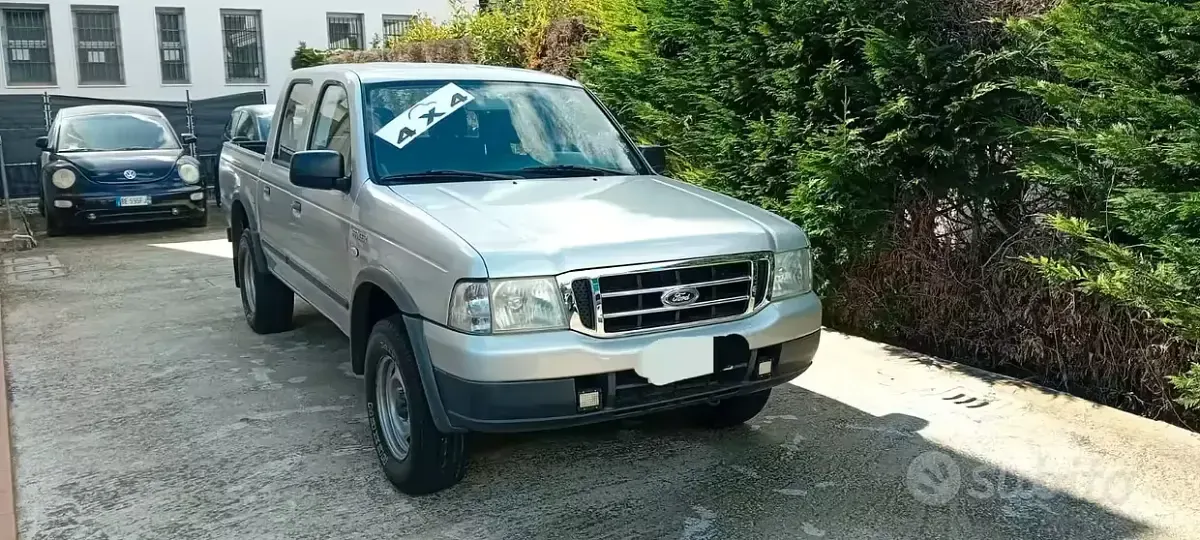 Usata Ford Ranger 109 CV (80 kW) 2005 Grigio Pick-up