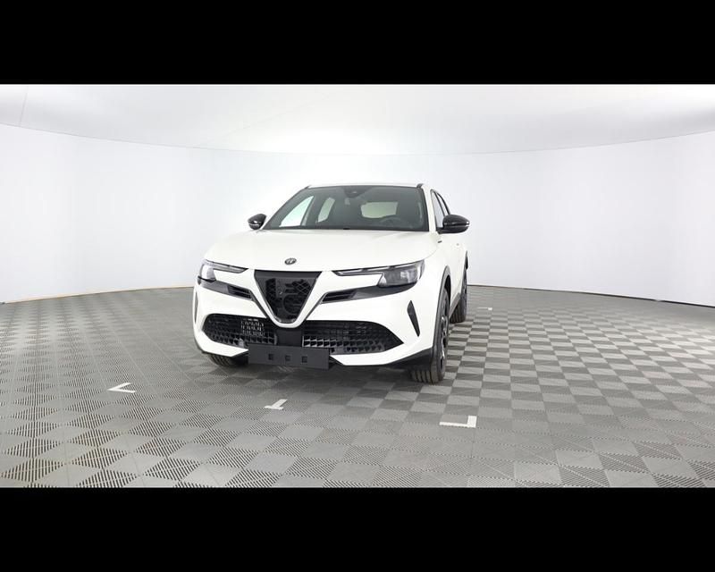 Nuova Alfa Romeo Junior 136 CV (100 kW) 2025 Bianco / pastello SUV