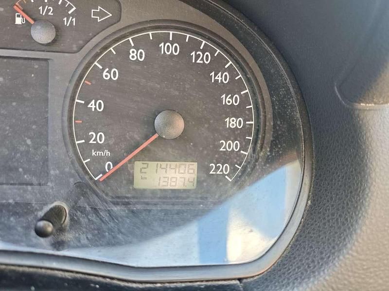 Usata VW Polo Comfortline 64 CV (47 kW) 2002 Berlina