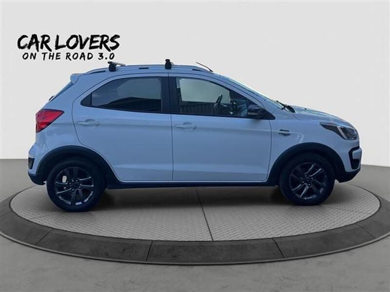 Usata Ford Ka Plus Ultimate 86 CV (63 kW) 2019 Grigio chiaro Utilitaria