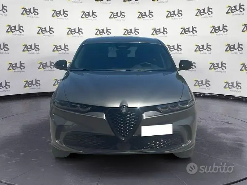 Usata Alfa Romeo Tonale Veloce 160 CV (117 kW) 2024 Grigio SUV