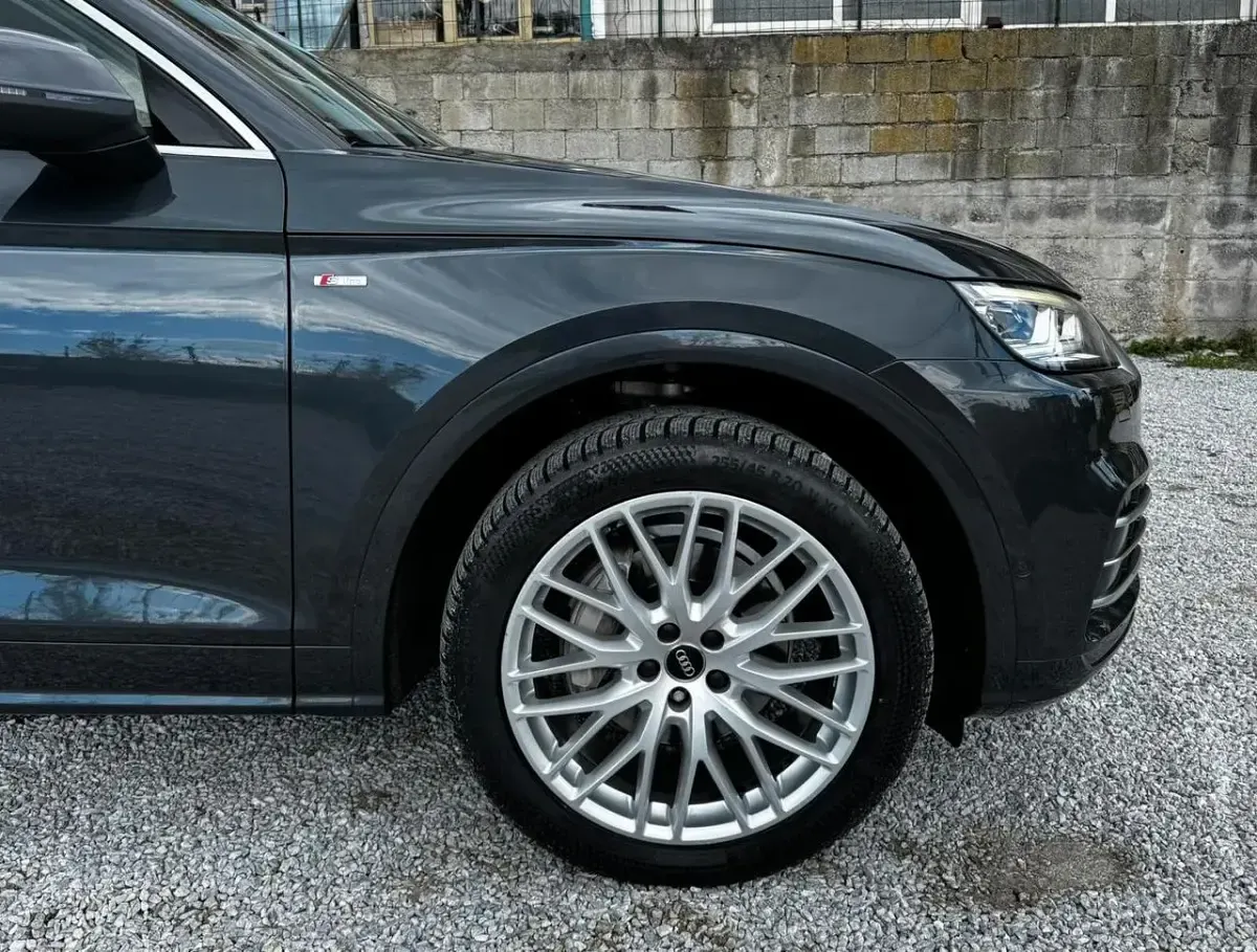 Usata Audi Q5 Business 190 CV (139 kW) 2018 Grigio SUV