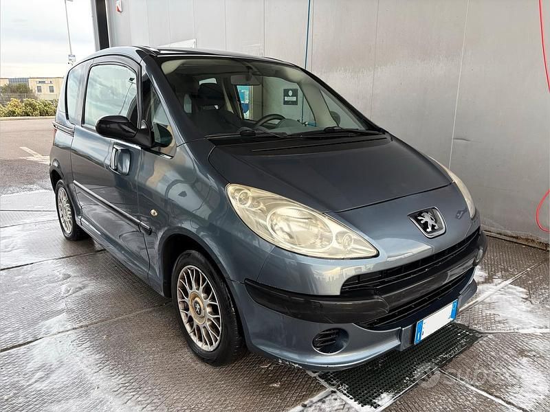 Usata Peugeot 1007 68 CV (50 kW) 2005 Monovolume