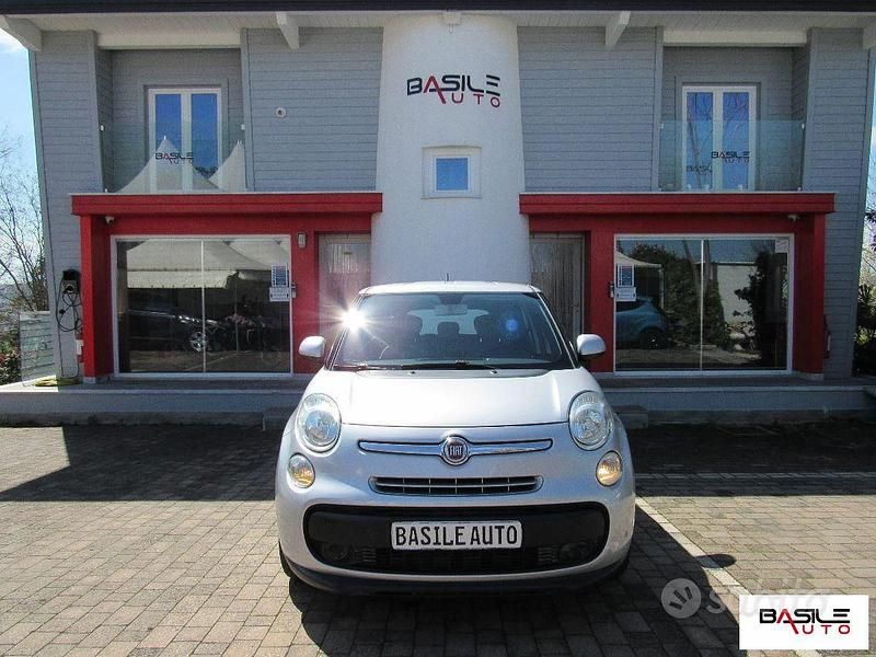 Grigio Usata 2014 Fiat 500L Living Monovolume | 6950 € (Buon prezzo) - Immagine 1/4