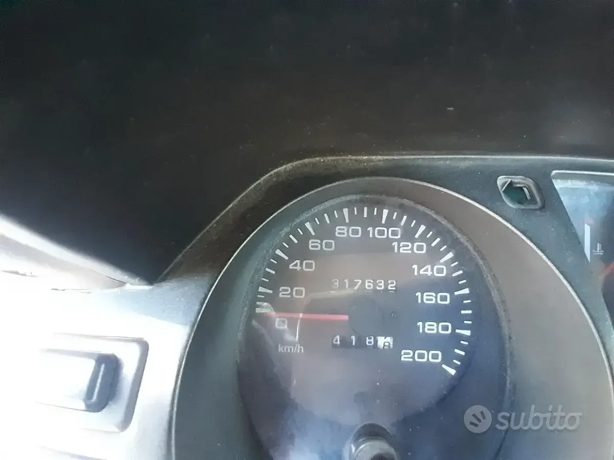 Usata Mitsubishi Pajero 100 CV (73 kW) 1997 Blu SUV