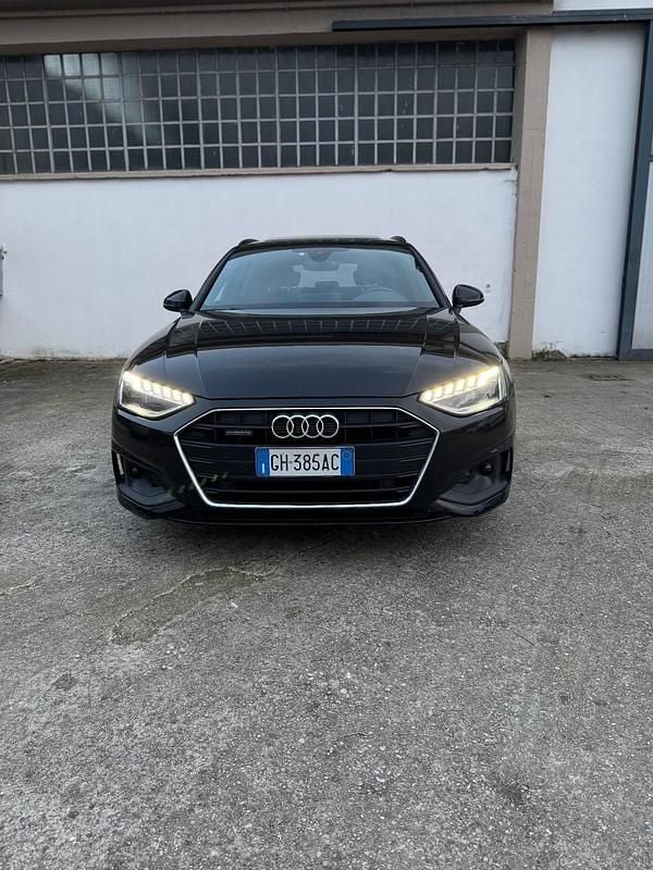 Usata Audi A4 203 CV (149 kW) 2022 Nero Station wagon