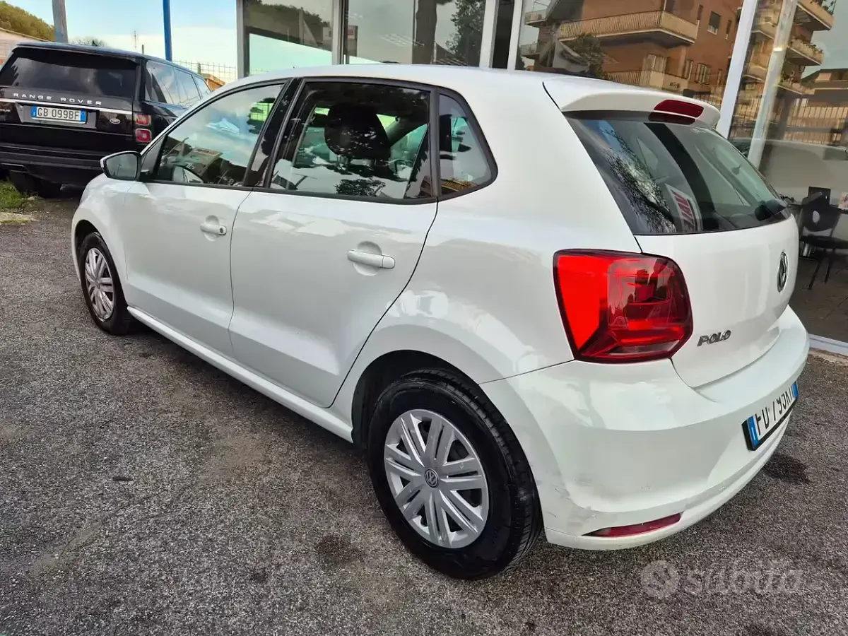 Usata VW Polo Trendline 75 CV (55 kW) 2016 Bianco Utilitaria