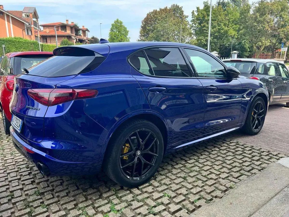 Usata Alfa Romeo Stelvio Veloce 210 CV (154 kW) 2021 Blu SUV