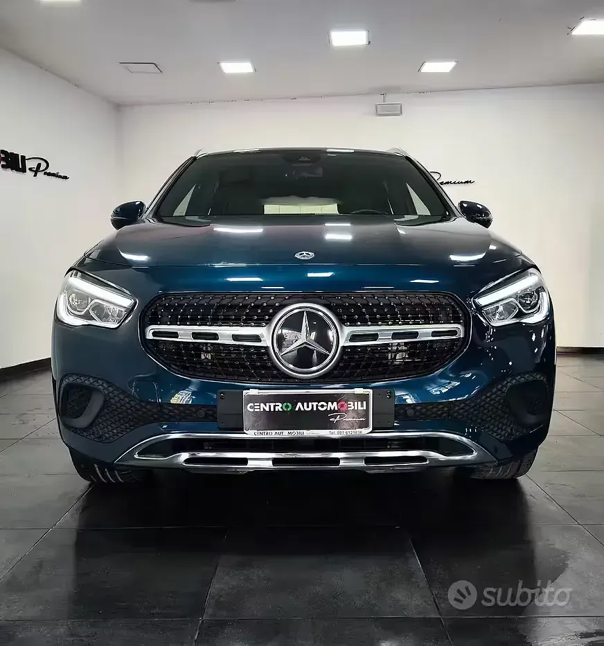 Usata Mercedes GLA200 150 CV (110 kW) 2022 Bluazzurro SUV