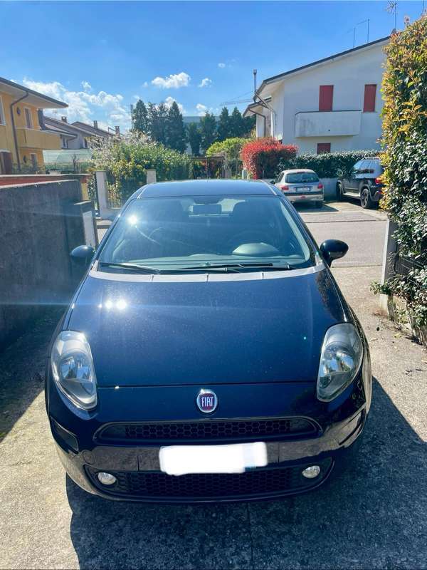 Usato 2017 Fiat Punto Evo 1.2 Benzin 69 CV (8.000 €)