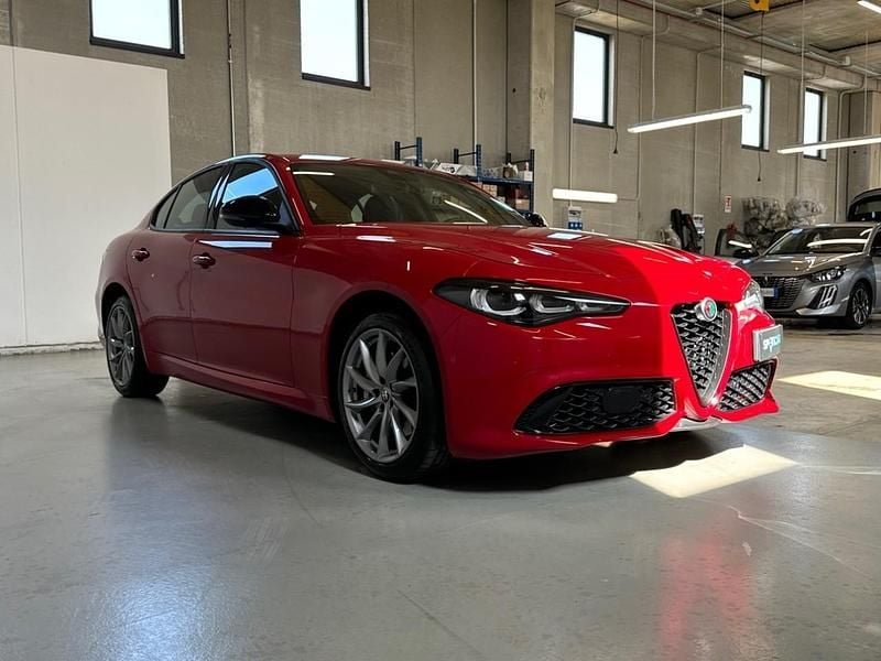 Usata Alfa Romeo Giulia Sprint 280 CV (205 kW) 2024 Rosso Berlina