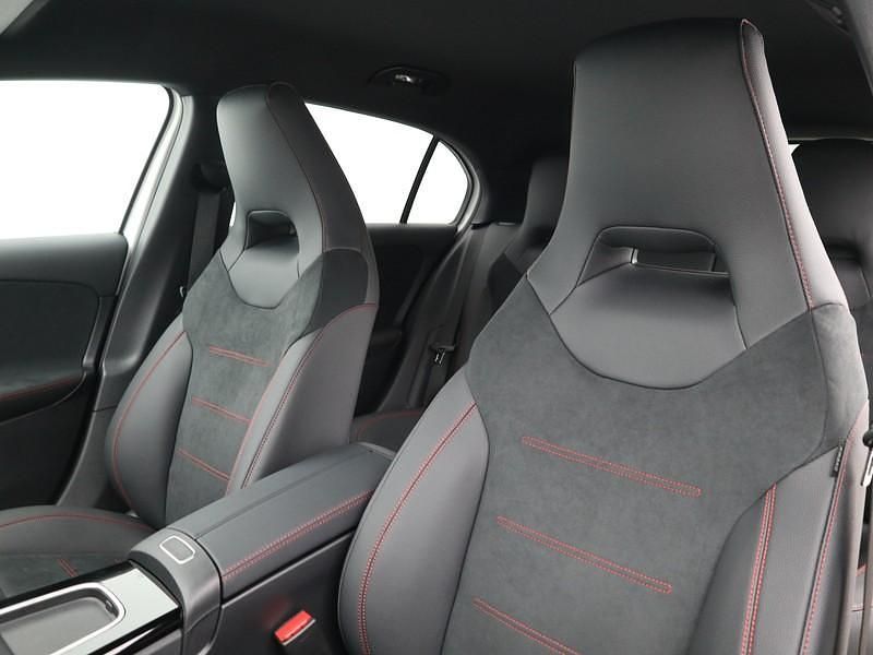 Nuova Mercedes A250 AMG line 218 CV (160 kW) 2026 Bianco Berlina