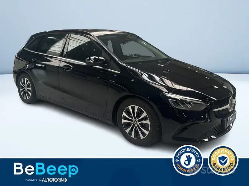 Käytetty Mercedes B180 Advanced 116 HP (85 kW) 2023 Musta Tila-auto