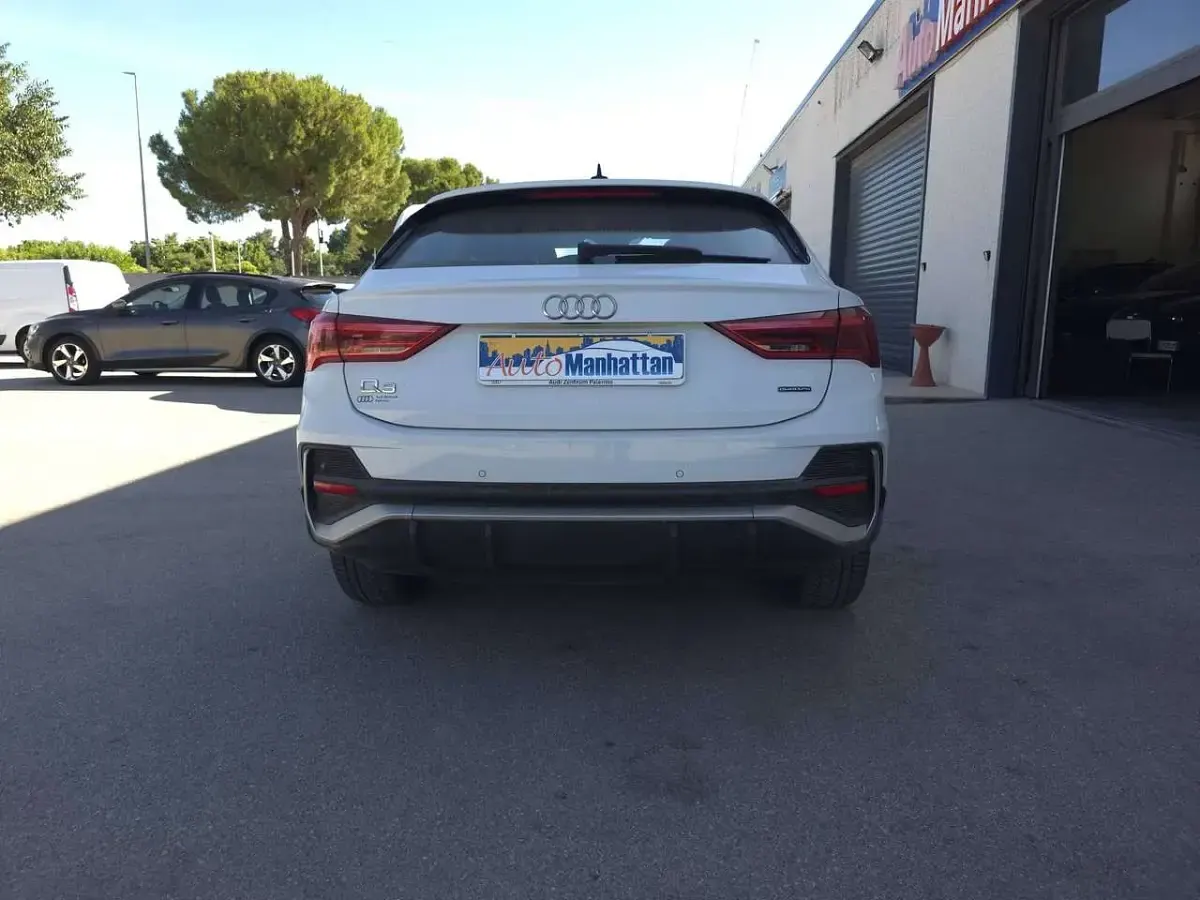 Usata Audi Q3 Sportback S-Line 150 CV (110 kW) 2021 Bianco SUV