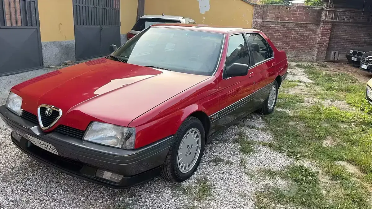 Usata Alfa Romeo 164 145 CV (106 kW) 1988 Rosso Berlina