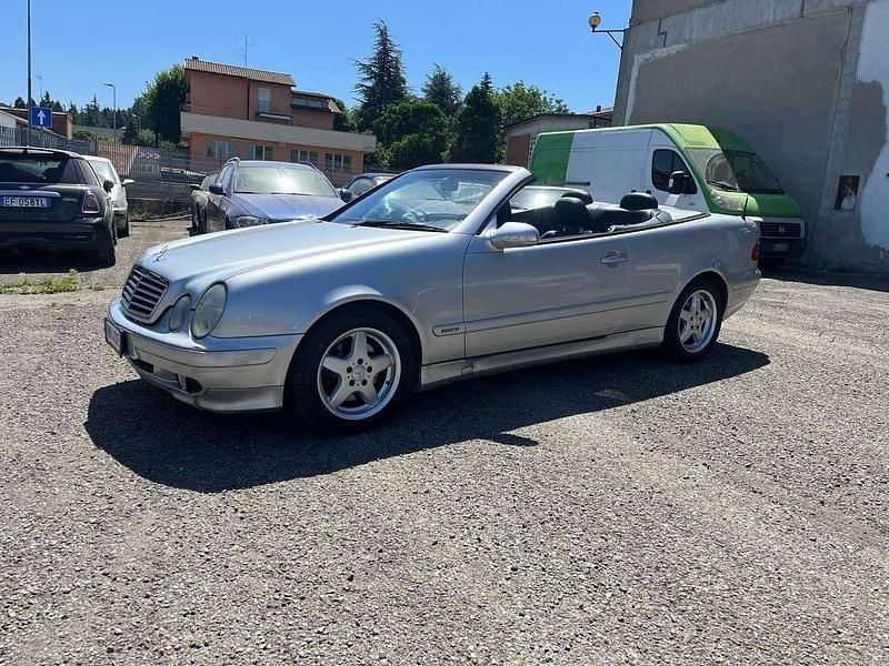 Usata Mercedes CLK200 Elegance 163 CV (119 kW) 2001 Argento Cabrio