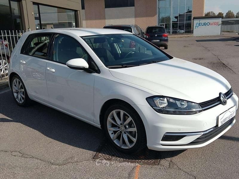 Usata VW Golf VII Highline 125 CV (91 kW) 2017 Bianco Berlina