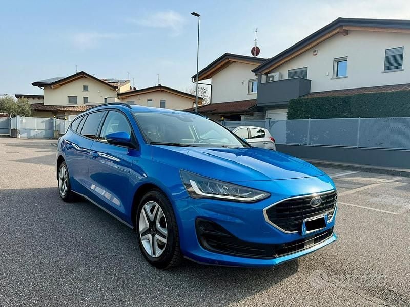 Usata Ford Focus 125 CV (91 kW) 2022 Blu Station wagon