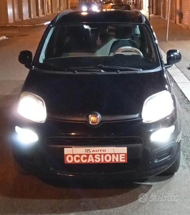 Usata Fiat Panda Lounge 80 CV (58 kW) 2014 Nero Utilitaria