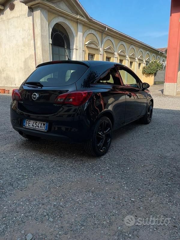Usata Opel Corsa Sport 115 CV (84 kW) 2016 Nero Coupé