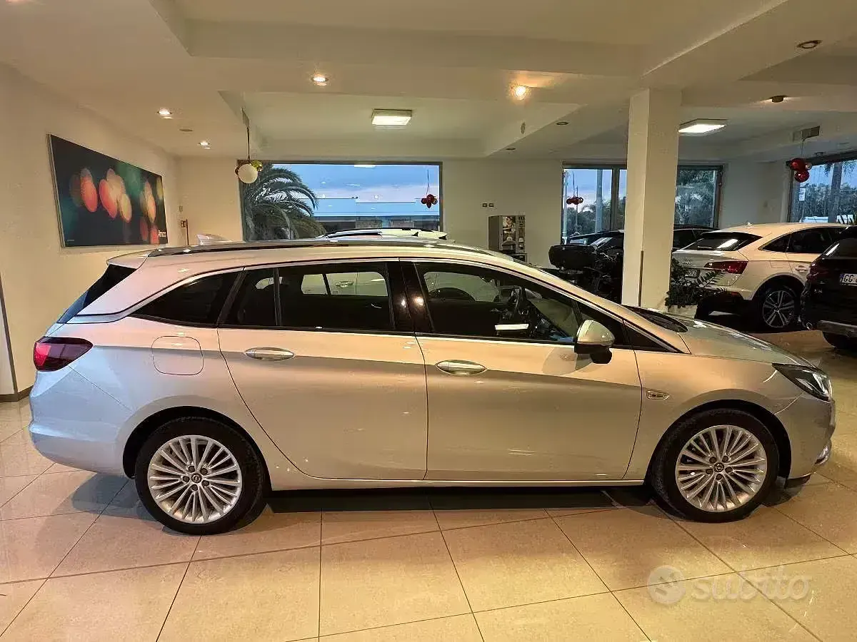 Usata Opel Astra Innovation 110 CV (80 kW) 2018 Grigio chiaro Station wagon