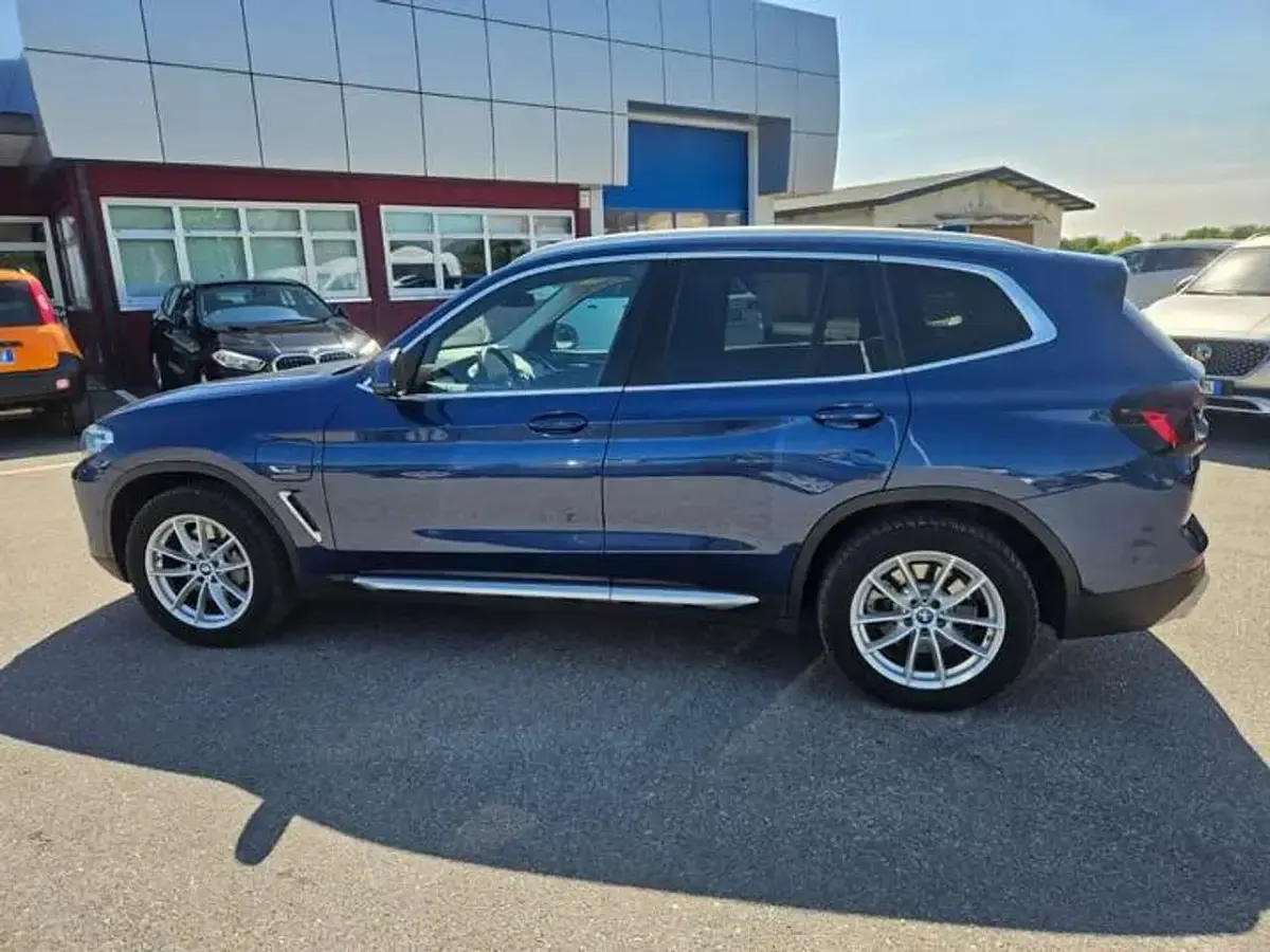 Usata BMW X3 184 CV (135 kW) 2022 Blu/azzurro SUV