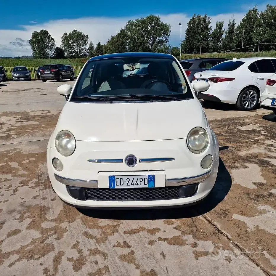 Usata Fiat 500 Lounge 69 CV (50 kW) 2011 Bianco Berlina