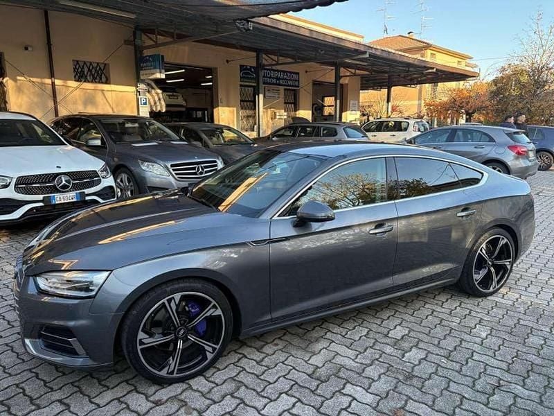 Gray Usata 2018 Audi A5 Ambiente Tre volumi | 19.900 € (Super prezzo) - Immagine 1/4