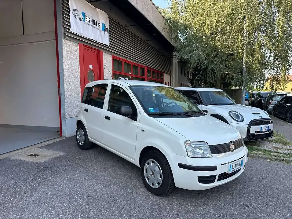 Usata Fiat Panda Dynamic 75 CV (55 kW) 2011 Bianco Utilitaria
