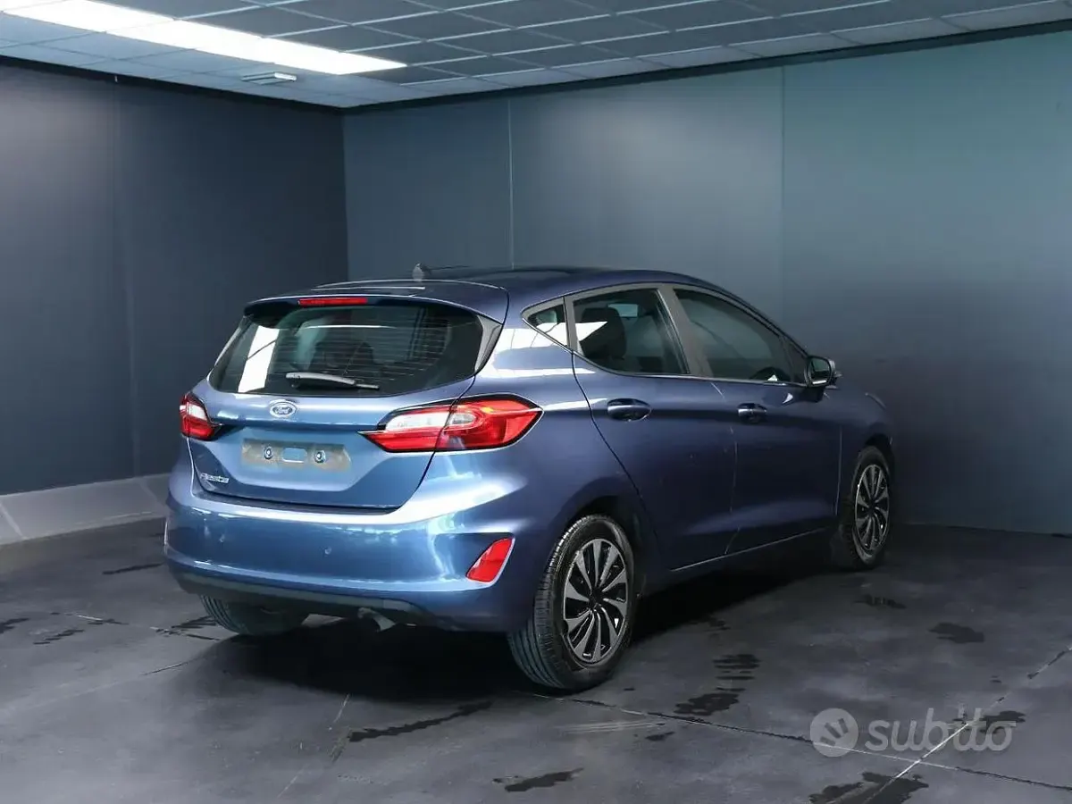 Usata Ford Fiesta Titanium 75 CV (55 kW) 2023 Blu Utilitaria