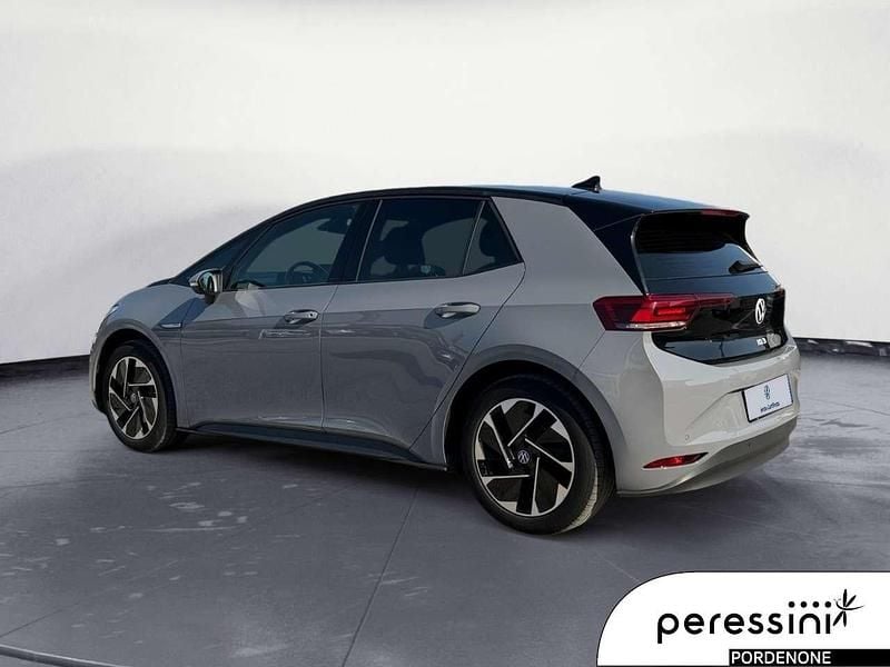 Usata VW ID.3 Active 69 kW (95 CV) 2023 Bianco Utilitaria