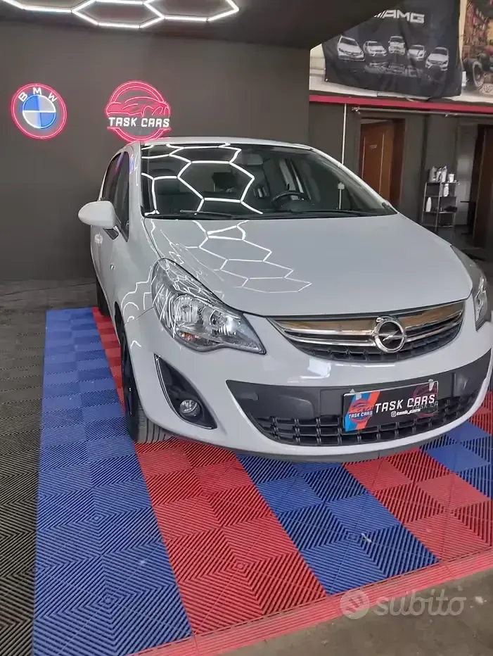 Usata Opel Corsa 86 CV (63 kW) 2012 Bianco Utilitaria