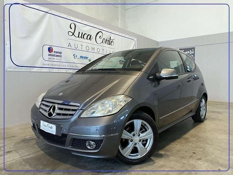 Usata Mercedes A180 Avantgarde 109 CV (80 kW) 2009 Grigio Monovolume