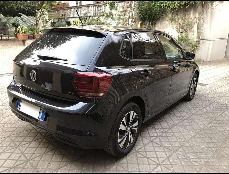 Usata VW Polo Comfortline 95 CV (69 kW) 2017 Nero Berlina