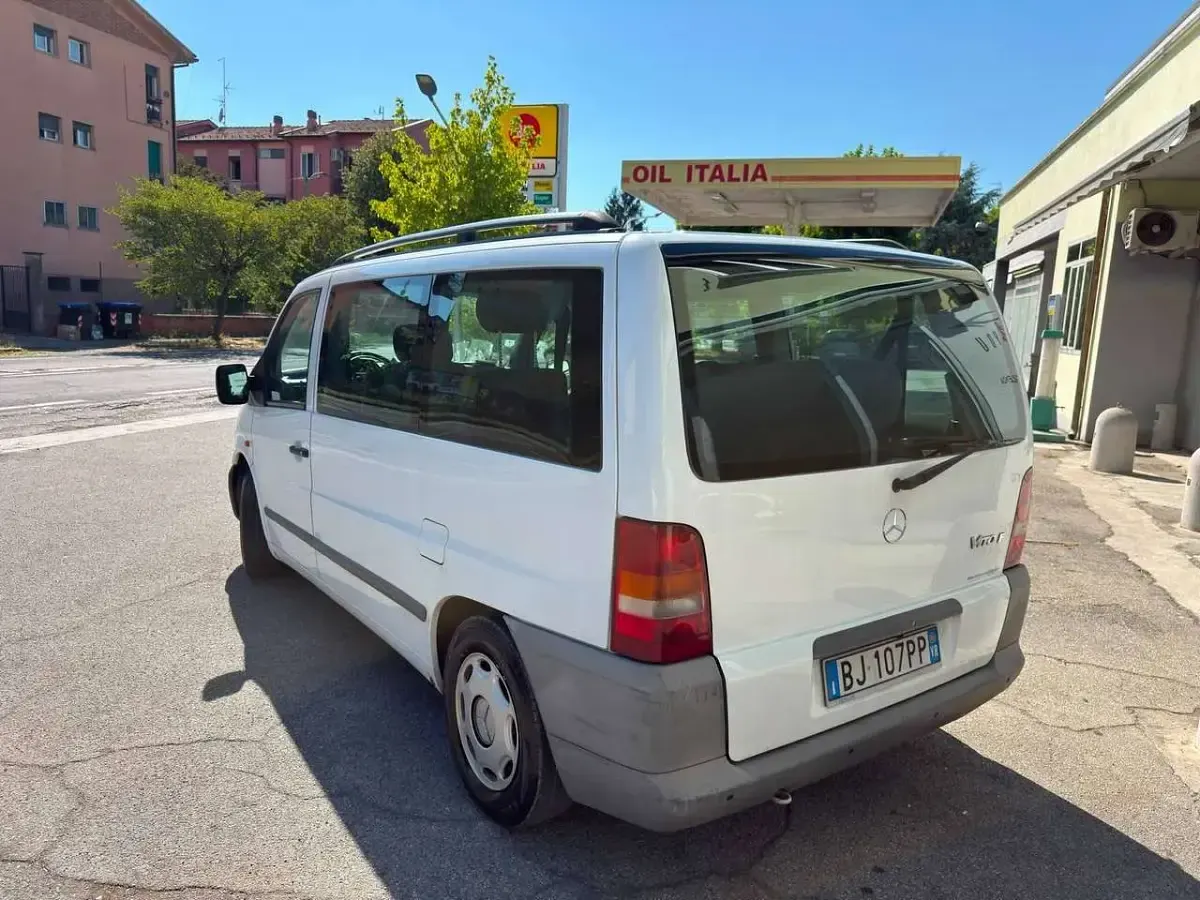 Usata Mercedes Vito 122 CV (89 kW) 2000 Bianco Furgone