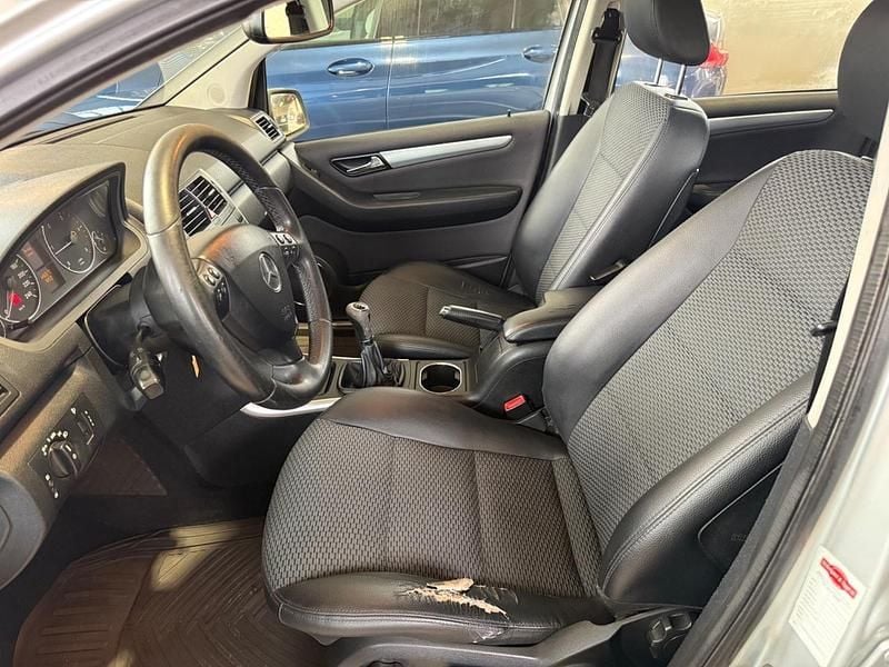 Usata Mercedes A180 Avantgarde 109 CV (80 kW) 2009 Argento Berlina